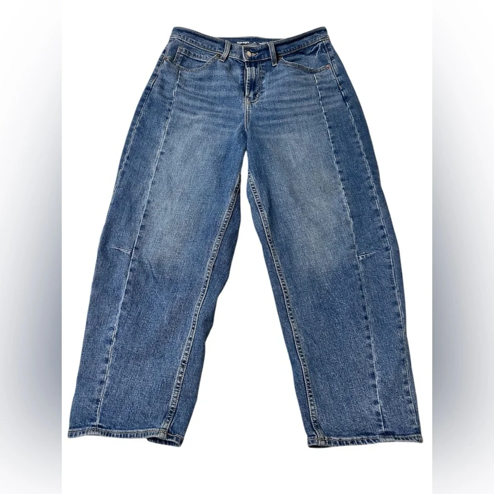 Old Navy Light Blue High-Waisted Barrel Ankle Jeans - Picture 2 of 5